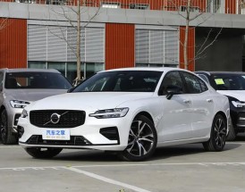 s60和xc40是一个级别吗,s60和xc40哪个值得买