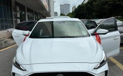 名爵mg5试驾视频 有颜值还不贵 试驾名爵mg5