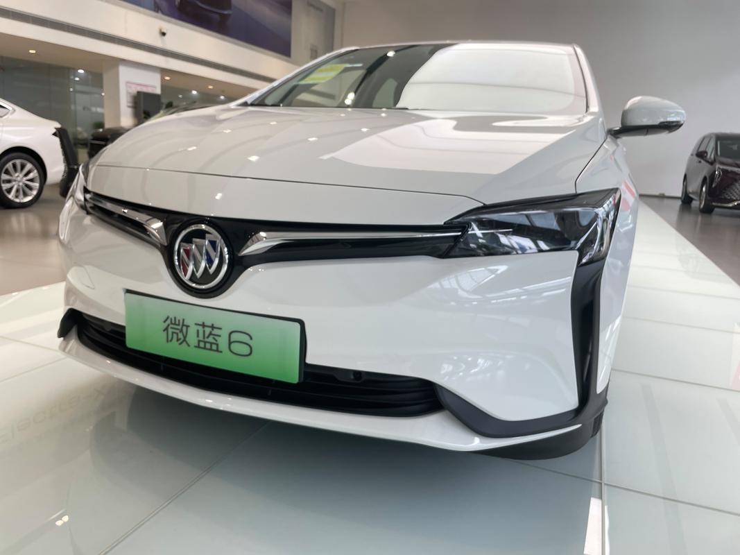 两厢车推荐5到8万,两厢车推荐5到8万的车