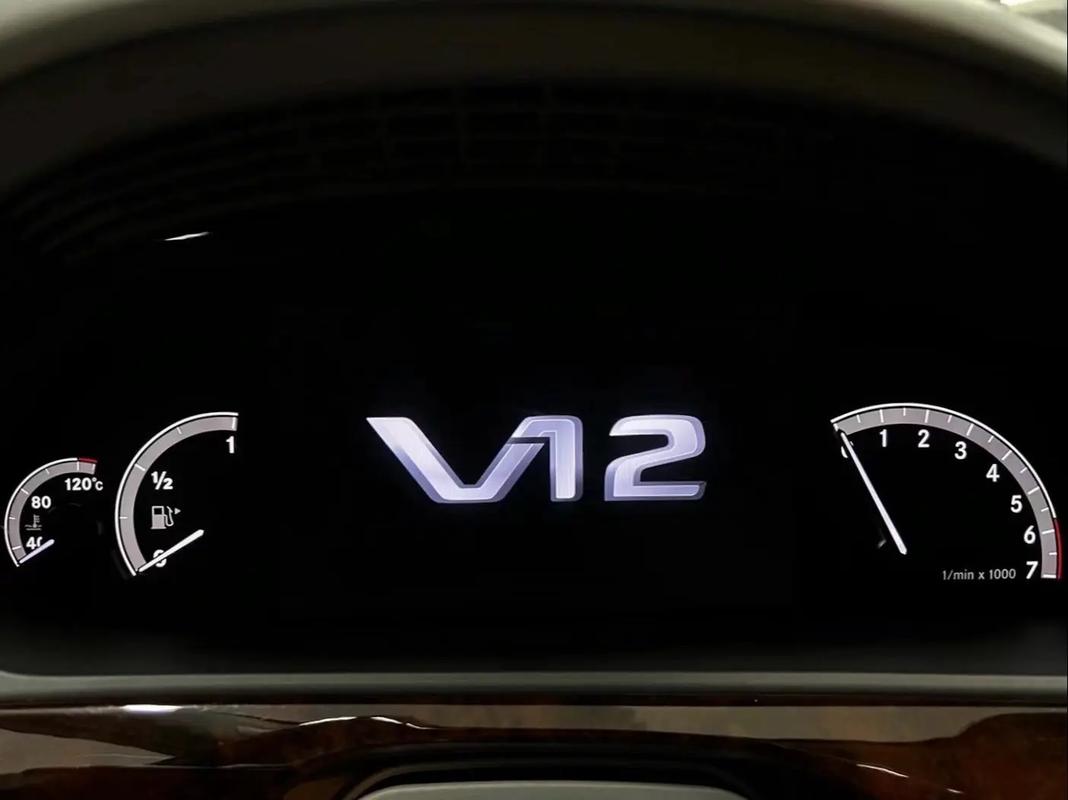 奔驰s600哪一年停产的/奔驰s600最早上市时间