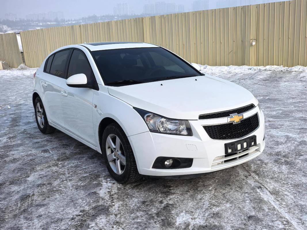 雪佛兰科鲁兹两厢车多少钱,科鲁兹两厢版价格