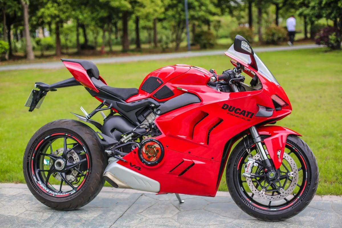 杜卡迪v4报价图片 杜卡迪v4r官方报价