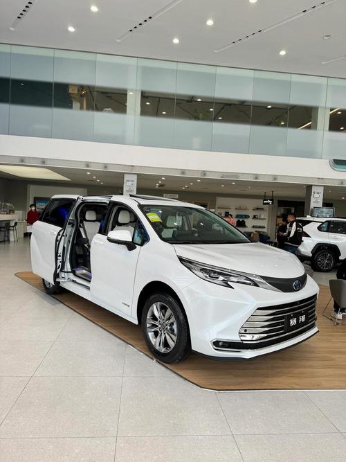 丰田商务车七座/丰田商务车七座自动门