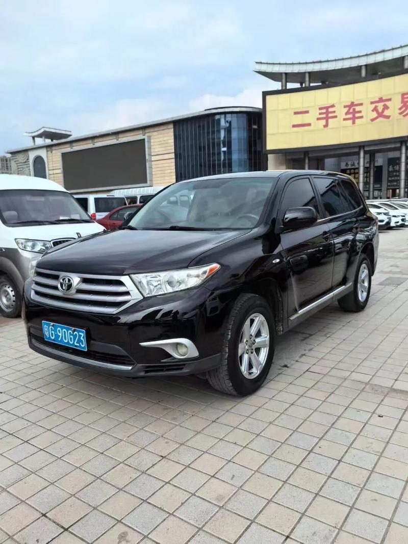 14款丰田汉兰达/14款丰田汉兰达二手车值得买吗