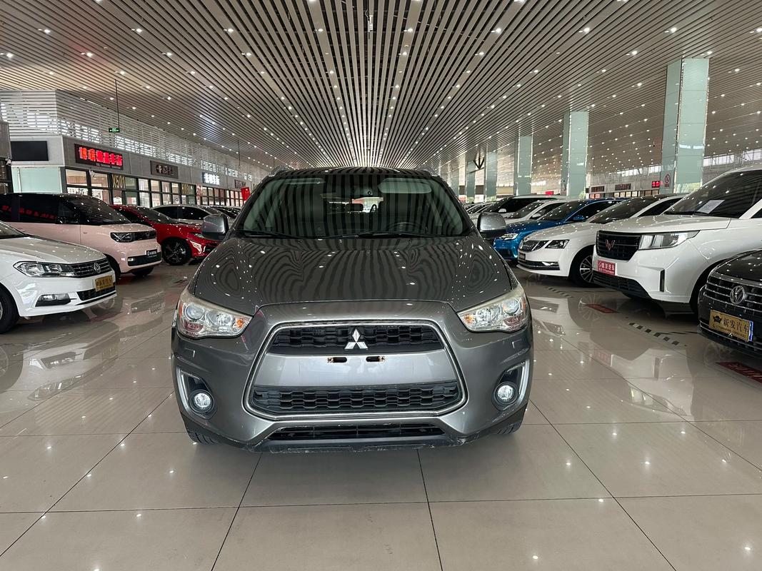 三菱劲炫多少钱 一四年三菱劲炫多少钱