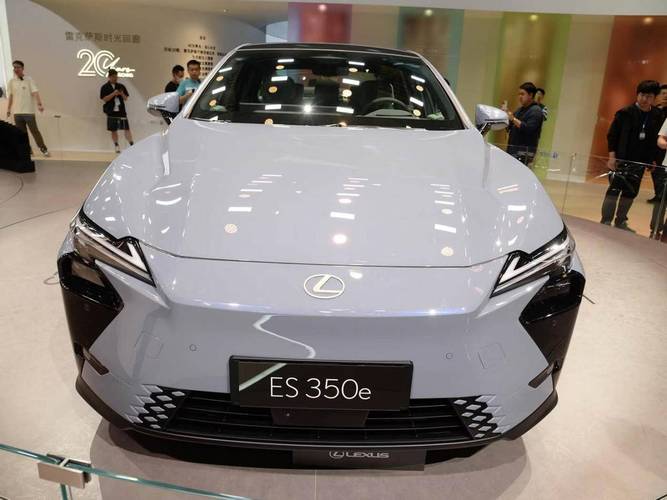 雷克萨斯新款车型上市(雷克萨斯新车型 新款)