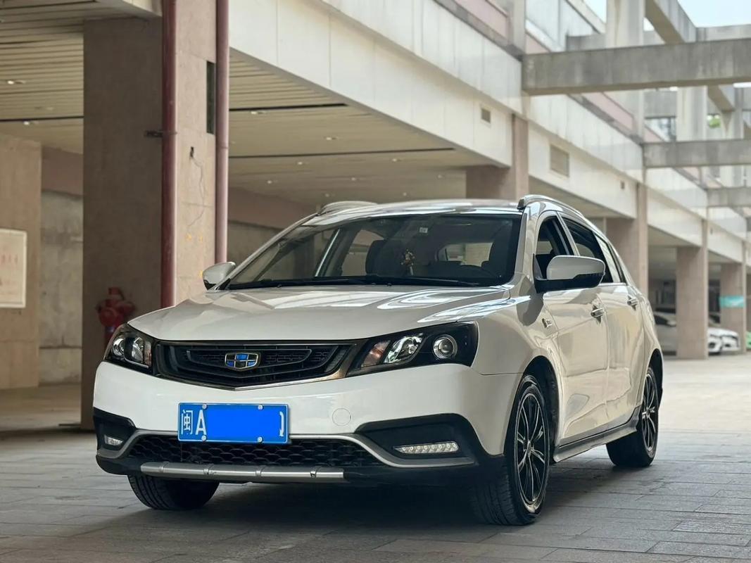 吉利帝豪2017款/吉利帝豪2017款两厢车