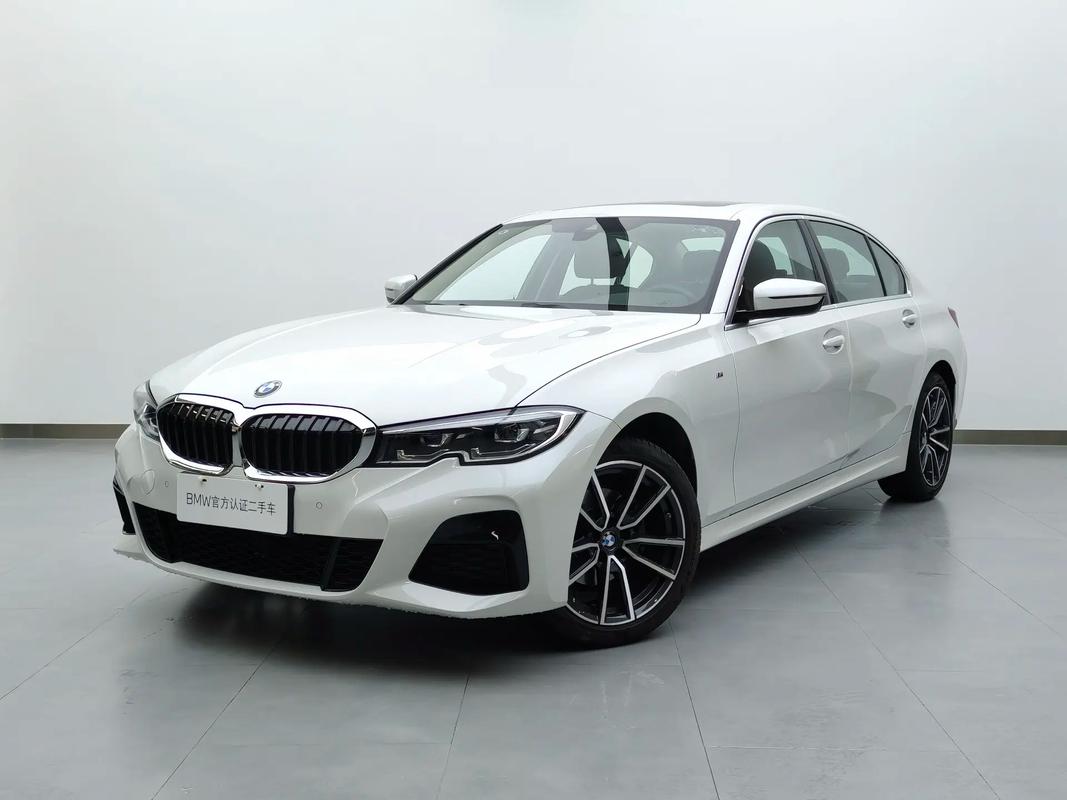 宝马3系是四驱车吗,宝马3系是四驱车吗值得买吗