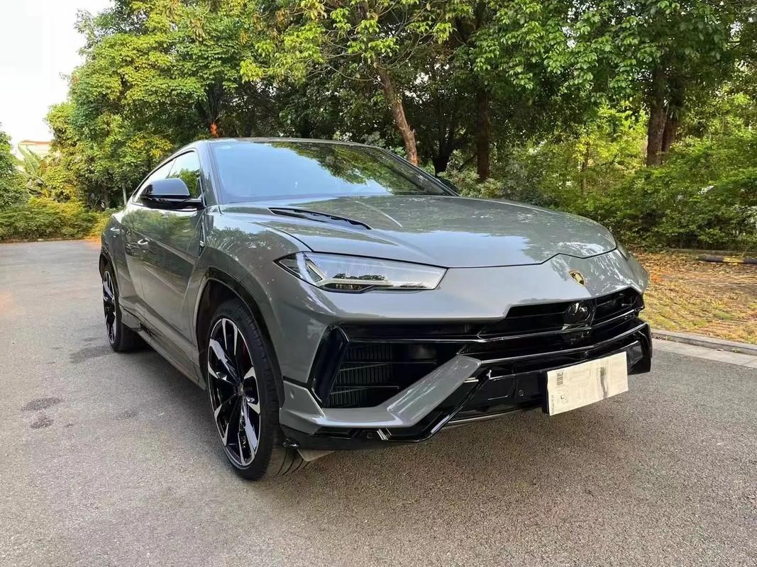 兰博基尼suv2023款图片 兰博基尼suv2023款图片高配