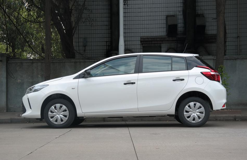 一汽丰田威驰fs两厢车(丰田威驰fs2019款两厢)